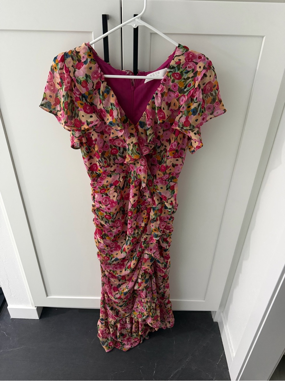 ASTR Vilma Pink Red Floral Dress